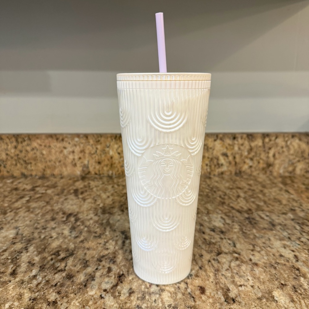 Starbucks Spring 2023 White Pearl Shell Mermaid Siren Scales Venti Tumbler 24 oz